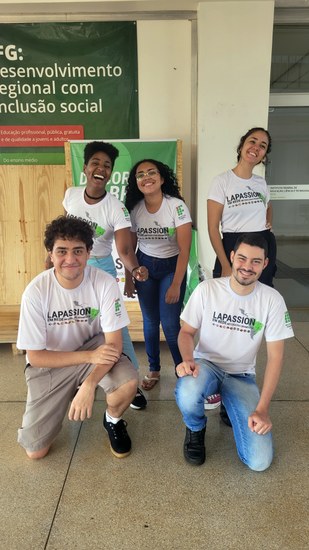 Rejane com os colegas do projeto LAPASSION